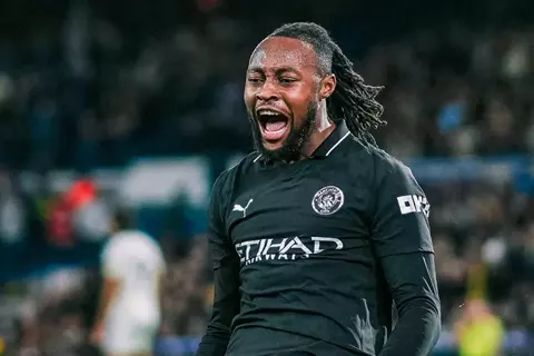 الأولى مع السيتي.. سيمنيو يفوز بجائزة لاعب الشهر في الدوري الإنجليزي